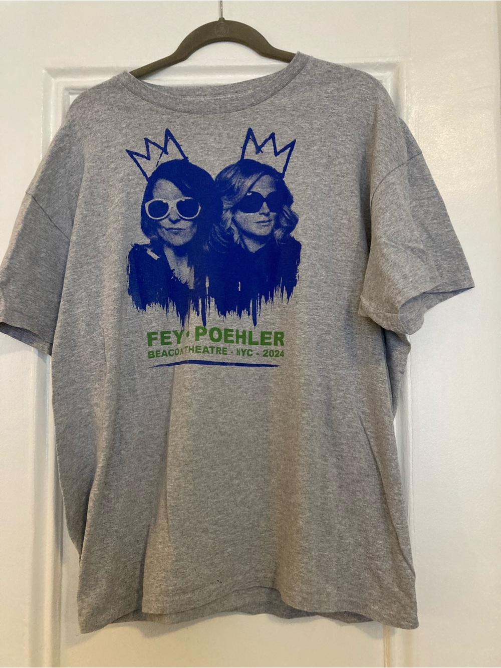 Tina Fey Amy Poehler Restless Leg Tour Beacon Theater NYC Shirt - Gildan XL Tee